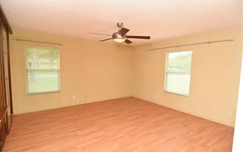 2905 SE Glasgow Dr, Stuart, FL 34997 photo 15