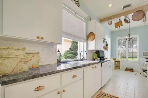 306 S Hampton Dr, Jupiter, FL 33458 photo 8