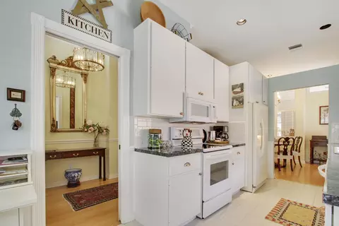 306 S Hampton Dr, Jupiter, FL 33458 photo 9