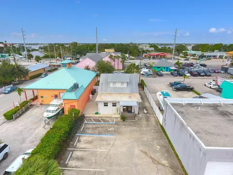 313 SW Albany Ave, Stuart, FL 34994 photo 33