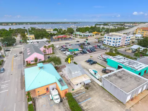 313 SW Albany Ave, Stuart, FL 34994 photo 34