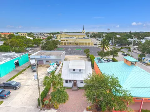 313 SW Albany Ave, Stuart, FL 34994 photo 36
