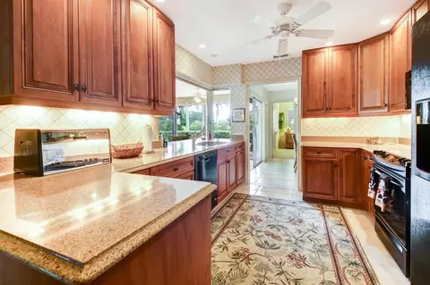 234 Golfview Dr, Tequesta, FL 33469 photo 4