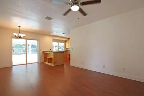 300 River Dr, Tequesta, FL 33469 photo 9