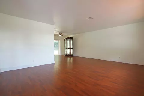 300 River Dr, Tequesta, FL 33469 photo 3