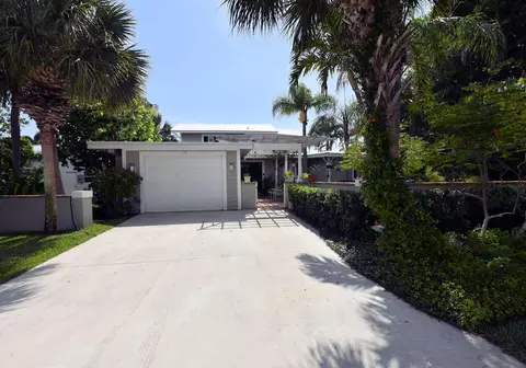 178 Beacon Ln, Jupiter, FL 33469 photo 4