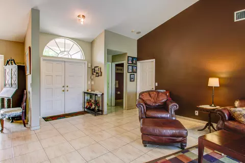 9537 Carousel Cir, Boca Raton, FL 33434 photo 2