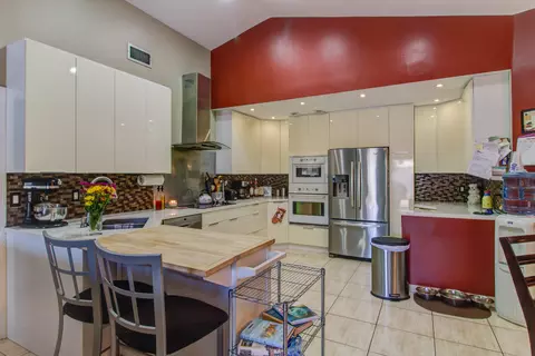 9537 Carousel Cir, Boca Raton, FL 33434 photo 5