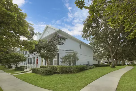 172 Freeport Dr, Jupiter, FL 33458 photo 2