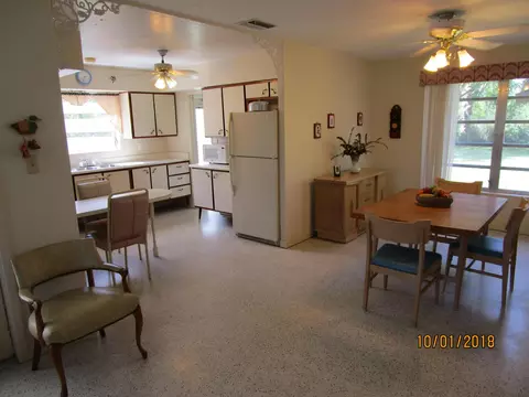 2383 SE Washington St, Stuart, FL 34997 photo 3