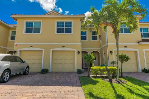 684 SW Glen Crest Way, Stuart, FL 34997 photo 17