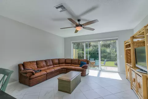 684 SW Glen Crest Way, Stuart, FL 34997 photo 5