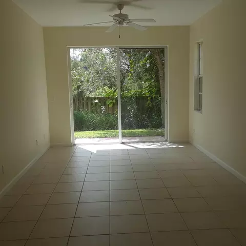 456 SE Bloxham Way, Stuart, FL 34997 photo 3