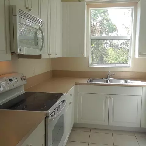 456 SE Bloxham Way, Stuart, FL 34997 photo 5