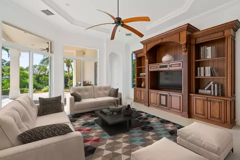 349 Regatta Dr, Jupiter, FL 33477 photo 4