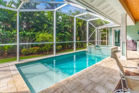 920 SE Riverside Dr, Stuart, FL 34994 photo 9