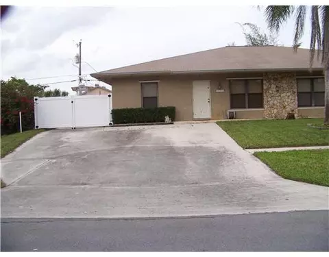 6221 Allen St, Jupiter, FL 33458 photo 3