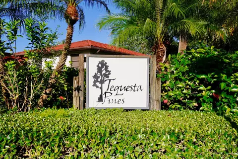 89 Pinehill Trl W, Tequesta, FL 33469 photo 25