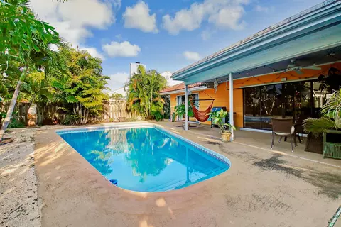 89 Pinehill Trl W, Tequesta, FL 33469 photo 9