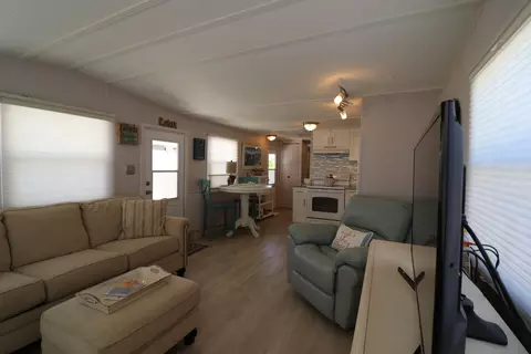 20 Cedar Dr #E, Briny Breezes, FL 33435 photo 8