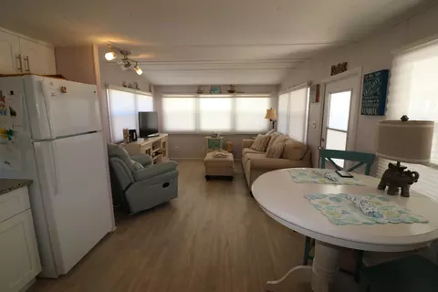 20 Cedar Dr #E, Briny Breezes, FL 33435 photo 10