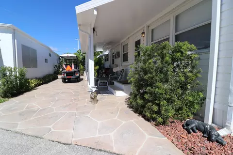 20 Cedar Dr #E, Briny Breezes, FL 33435 photo 4