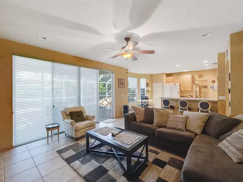 121 Springwater Dr, Jupiter, FL 33458 photo 6