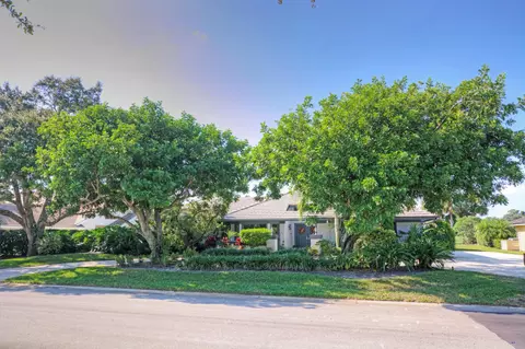 5031 SE Burning Tree Cir, Stuart, FL 34997 photo 1