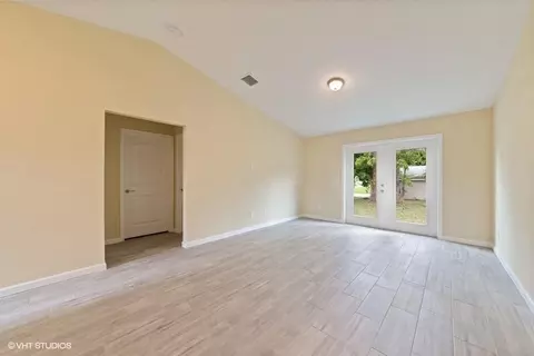 5789 SE Normandy Ave, Stuart, FL 34997 photo 3