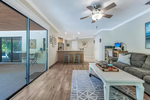 88 Pine Hill Trl E, Tequesta, FL 33469 photo 11