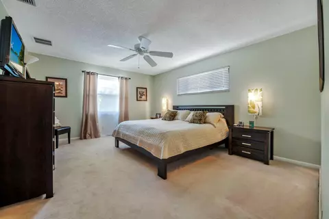 88 Pine Hill Trl E, Tequesta, FL 33469 photo 12