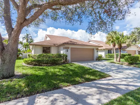186 Ridge Rd, Jupiter, FL 33477 photo 1