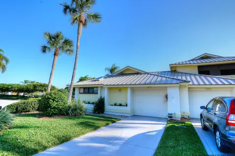 5671 SE Foxcross Pl, Stuart, FL 34997 photo 1