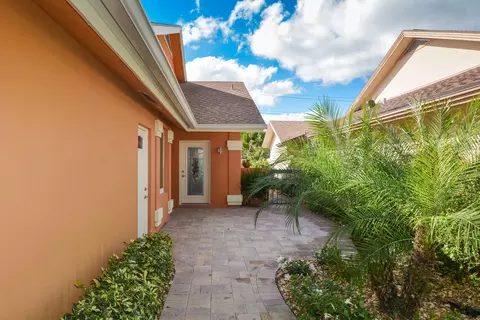 170 Seashore Dr, Jupiter, FL 33477 photo 3
