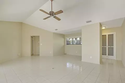 1127 E Seminole Ave #13B, Jupiter, FL 33477 photo 11