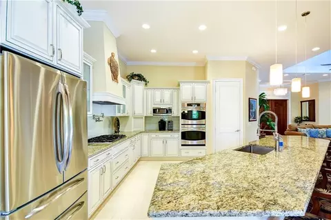 5453 SE Inlet Pl, Stuart, FL 34997 photo 2