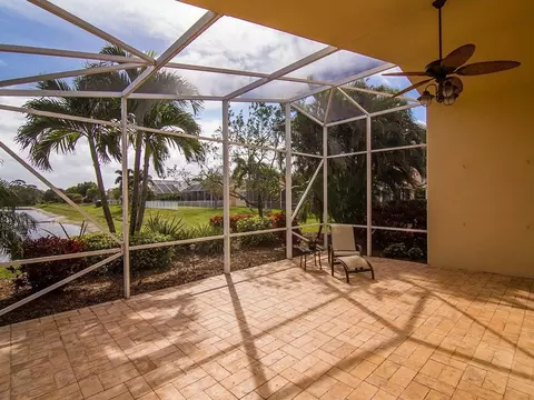 973 SE Westminster Pl, Stuart, FL 34997 photo 4