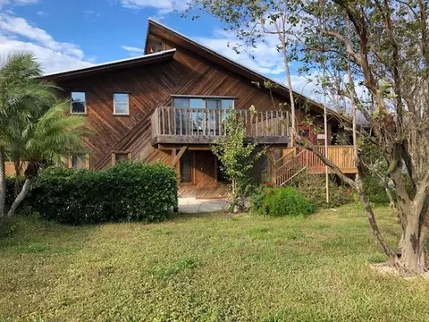 1149 SE 10th St, Stuart, FL 34996 photo 1
