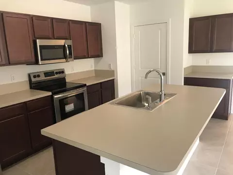 3880 SE Lee St, Stuart, FL 34997 photo 4