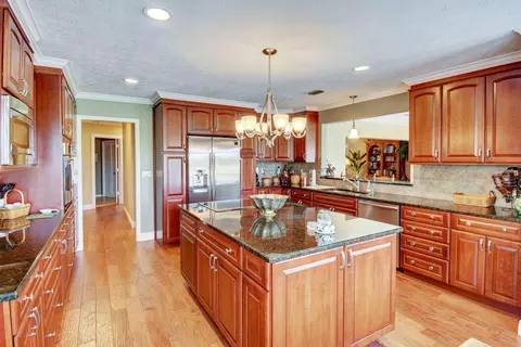 5381 SE Burning Tree Cir, Stuart, FL 34997 photo 2