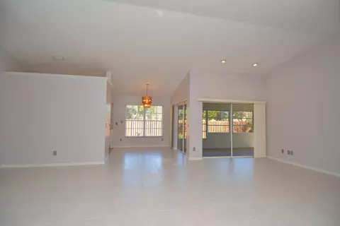 933 SE Hibiscus Ave, Stuart, FL 34996 photo 6