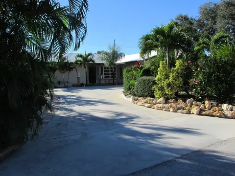 121 Fairview E, Tequesta, FL 33469 photo 4