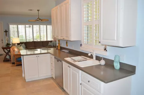 207 Caravelle Dr, Jupiter, FL 33458 photo 16