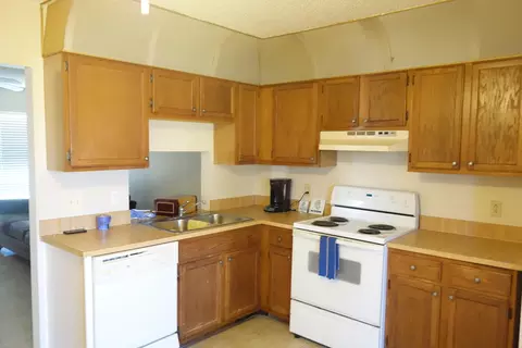 4909 SE Salvatori Rd, Stuart, FL 34997 photo 2
