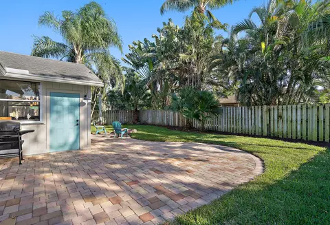 136 Arrowhead Cir, Jupiter, FL 33458 photo 6