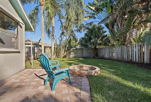 136 Arrowhead Cir, Jupiter, FL 33458 photo 7