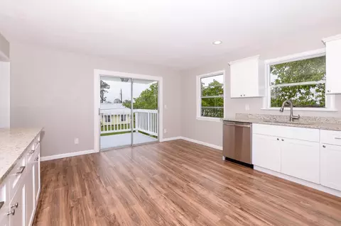 1009 SE Hall St, Stuart, FL 34996 photo 7