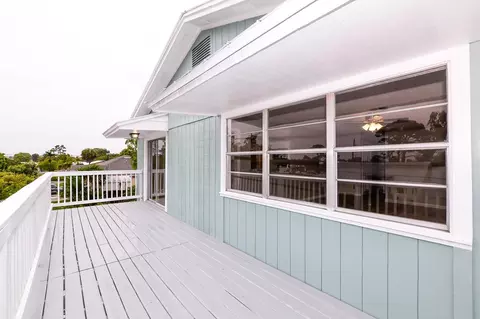 1009 SE Hall St, Stuart, FL 34996 photo 8