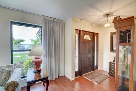 40 Pinehill Trl E, Tequesta, FL 33469 photo 3