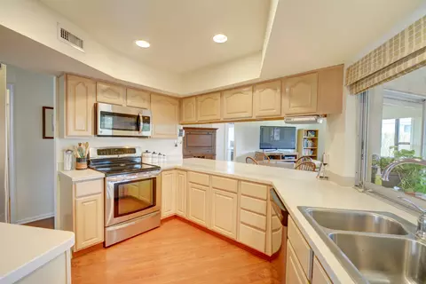 40 Pinehill Trl E, Tequesta, FL 33469 photo 10